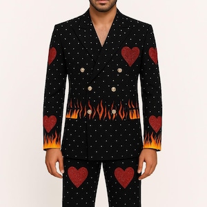 Men Black Bespoke 2 Piece Suits Hearts on Fire Embroidered Rhinestones Country Western Suits Cocktail Attire Prom Outfits Halloween Outfits