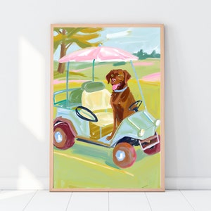 Pies w wózku golfowym, dzieło sztuki Grandmillennial, obraz czekoladowego labradora, wydruk pola golfowego, obraz olejny z nadrukiem golfa, wystrój pokoju dziecięcego, sztuka Preppy Dog