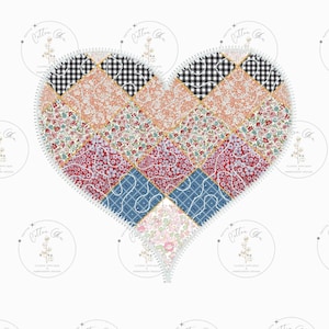 Op de afbeelding: Een patchwork hartontwerp met een verscheidenheid aan bloem- en geometrische patronen in tinten rood, blauw, roze en wit. Het hart is omlijnd met een wit stikdetail.