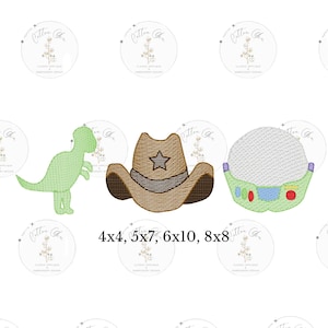 Puede incluir: Un conjunto de tres diseños de bordado que representan un dinosaurio verde, un sombrero de vaquero marrón con una estrella y un casco de ranger espacial verde y azul. Los diseños están disponibles en cuatro tamaños: 4x4, 5x7, 6x10 y 8x8.