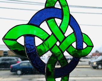 Celtic Knot & circle