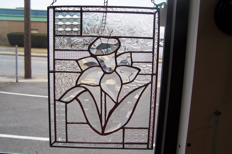 Beveled Daffodil ....stained glass hanging