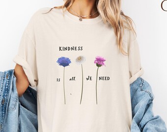 Camiseta con estampado floral de amabilidad y colores reconfortantes, regalo para profesores
