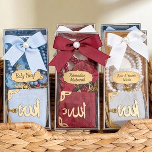 Personligt mini-Koran-presentset i sammet med dekorativ elegant ask, Tasbeeh-räknare i pärla, Eid-gåva, bröllopspresent
