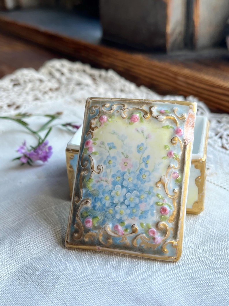 Antique Limoges Trinket Box in Porcelain Hand Painted Forget Me Knots by Elite Made in France