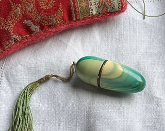 Marbled Etui Sewing Kit with Tassel Enameled in Green