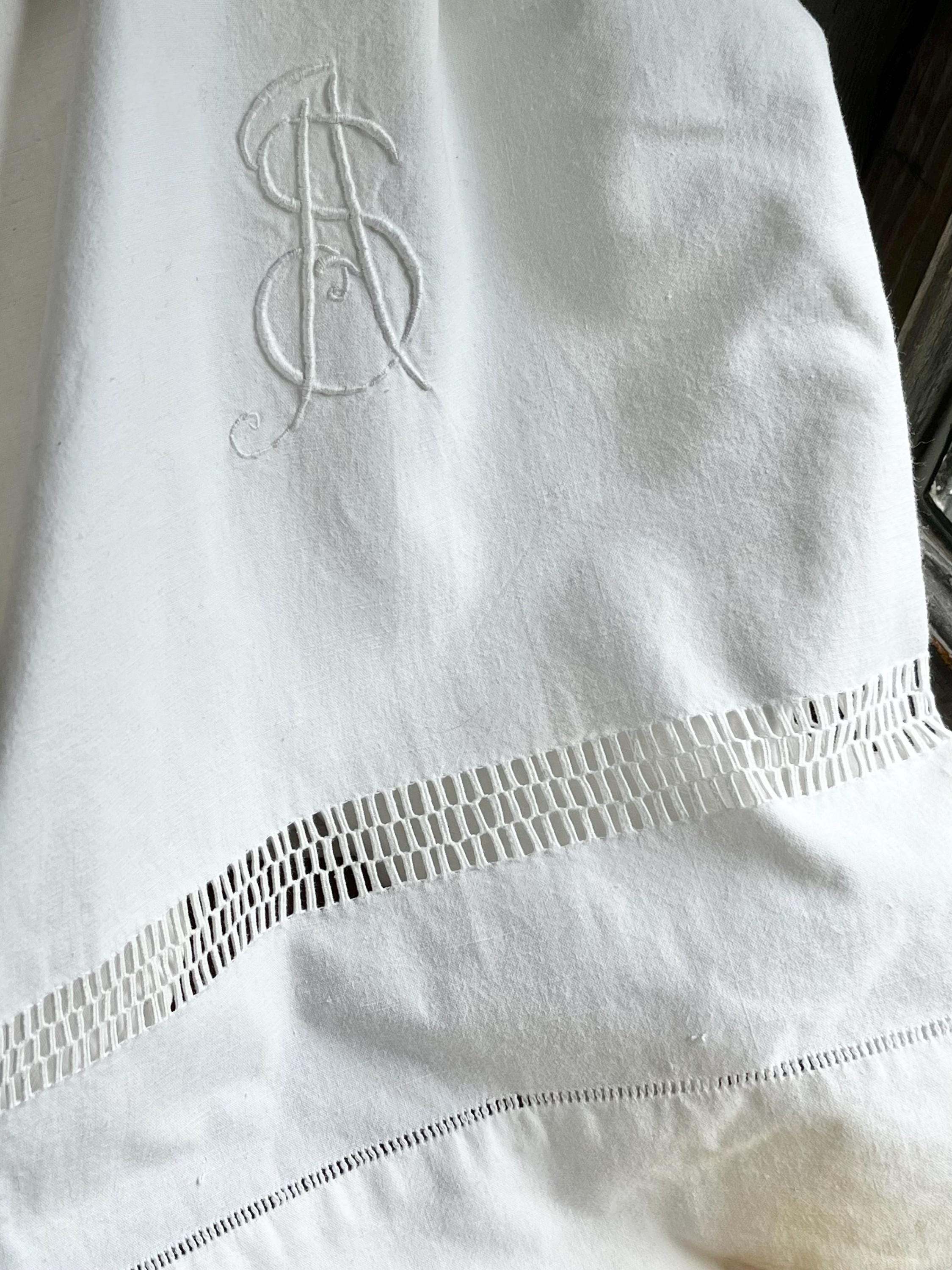 洋書 Monograms and Antique Linens Monograms and Antique Linens Special Preview - Victoria