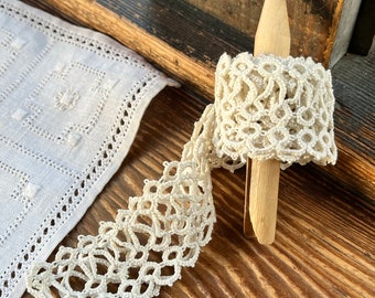 Tatted Lace Trim Insertion Style in Off White Cotton 1.55 Yards with Wood Peg Clothes Pin