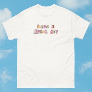 Camiseta estética 'Have a Great Day' | Camiseta gráfica com letras de revista fofas | Camiseta estilo colagem Positive Vibe | Design de fonte retrô