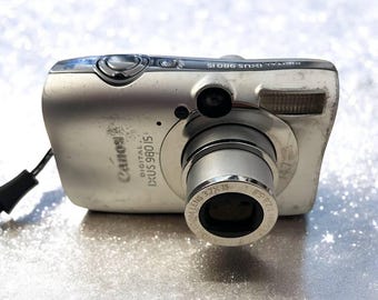 Digital Camera Canon Digital IXUS 900 Ti., Working Digital Digital Camera Canon Digital IXUS 900 Ti., Working Digital