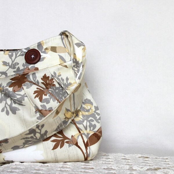 Cream and Leaves Buttercup Bag