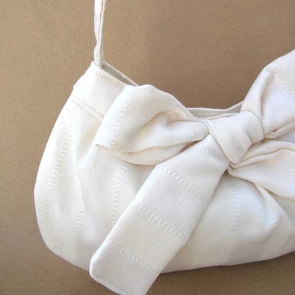 Autumn Sale. Wedding Hand Bag Purse, Creamy Bow Buttercup Bag in Cream. Free Shipping. Women. Spring Wedding Fashion.