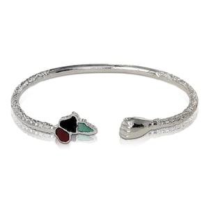 Afrikanische Power Westindischer Armreif Armband mit Faust und afrikanischen Kartenenden, massives 925er Sterlingsilber, Emaille-Detail, 1-teilig