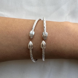 Cocoa Pods Pointy Bulb Ends .925 Sterling Silver West Indian Bangles, 1 pair