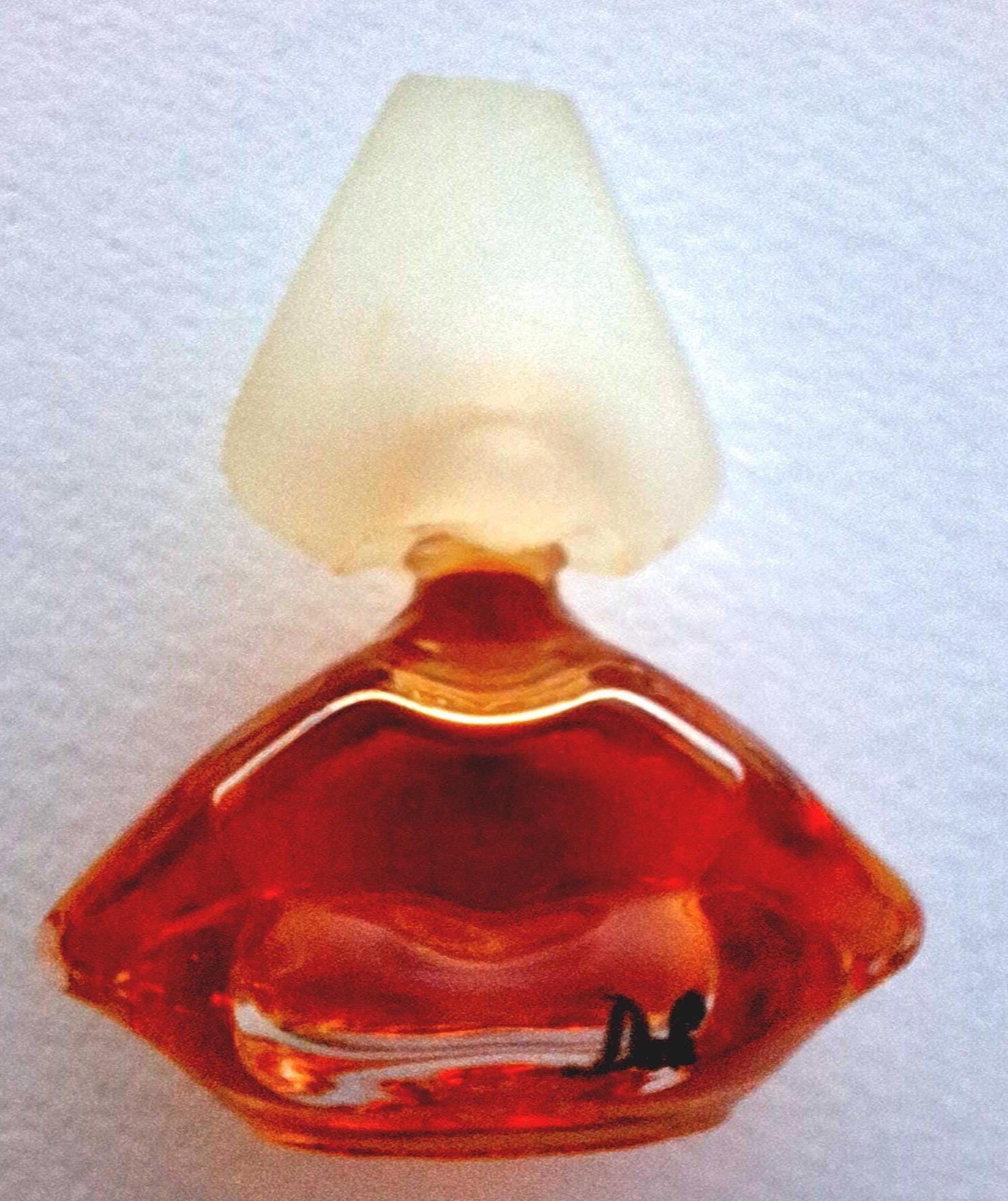 ダリ　パフューム　ミニチュアボトル Vintage Salvador Dali Perfume Miniature, Lips Bottle (5ml) - Etsy