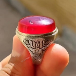 Unique Men&#39;s Yemeni Red Agate Ring Beautiful 925 Sterling Silver Gemstone Ring Sophisticated Style Red Agate Ring