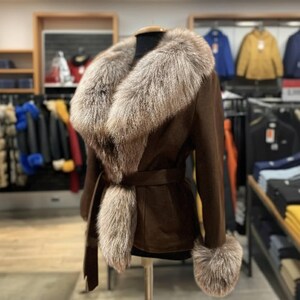 Sheep Skin Coat Male Premiumhide
Sheepskin Jacket for Men
Tan Sheepskin Jacket
Sheepskin & Shearling
Men Glastonbury Sheepskin Coat
Big and Tall Sheep Coats
Women Shearling Fur
Sheepskin Coat Tyrkia
Leather Ranch Coat
Lamb Winter Coat Man
Leather Jacket Inner Sheep Wool
Winter Coat Sheepskin
Manshearling Leather Jacket
Shearling Hooded Coat