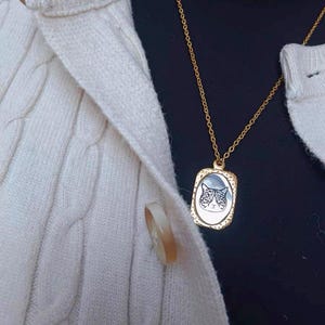 Custom Pet Memorial Necklace, Personalized Engraved Dog Photo Frame Jewelry, Cat Portrait Pendant, Pet Loss Gift, Pet Portrait Necklace