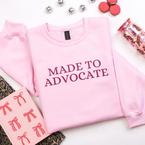 Befürworter bestickter Rundhalsausschnitt Fürsprecher Autismus Sweatshirt Fürsprecher Anhänger Shirt Autismus Mama Pullover inklusive Bildung Sweatshirt SPED Tee