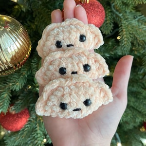 Crochet Pierogi Plushie, Carry Ukrainian or Polish Tradition in Your Pocket, Handmade Soft Amigurumi, Perfect Varenyky, Dumpling Lover Gift