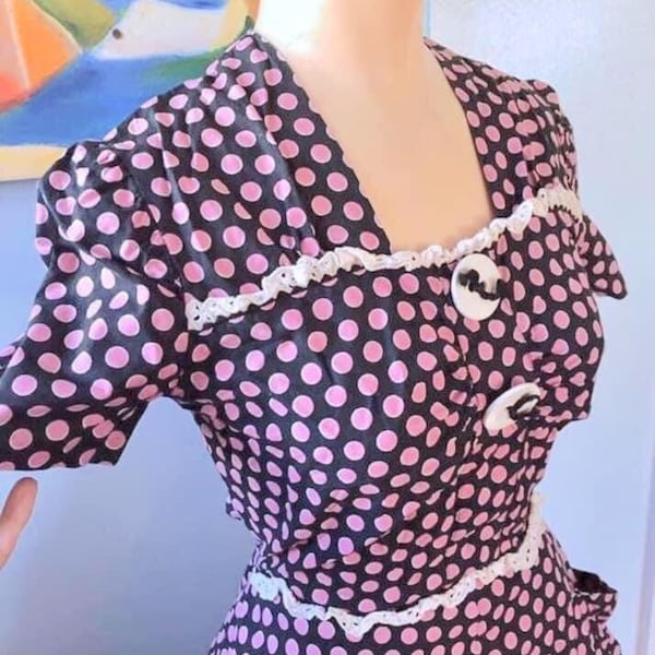 Vintage 1950’s Black & Lilac Polkadot Cotton Day Dress sz Medium - So I Love Lucy