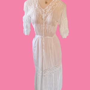 Vintage Edwardian Incredibly Detailed Eyelet & Lace Dress  Size XS