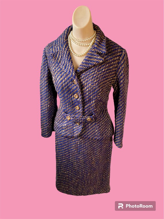 Vintage Late 1960s Sophisticated Mod Skirt Suit  … - image 2