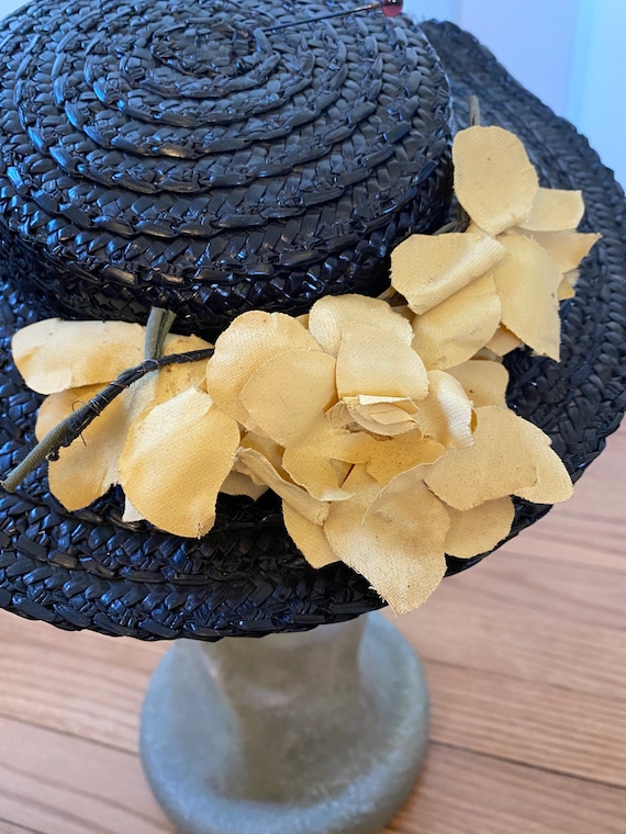 1940’s Navy Straw Tilt Hat w Yellow Blossoms - image 10