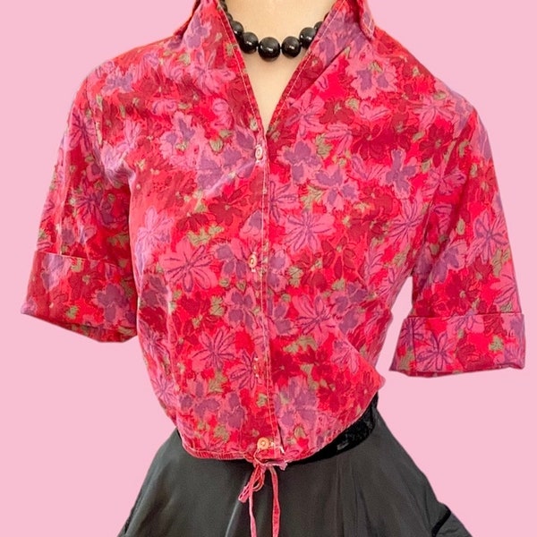 1950s May Flowers Red Cotton Floral Blouse sz Medium Large