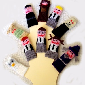 Wizard Friends Finger Puppet Set Includes 10 handcrafted puppets. We can create custom listings of individual puppets or puppet sets. image 1