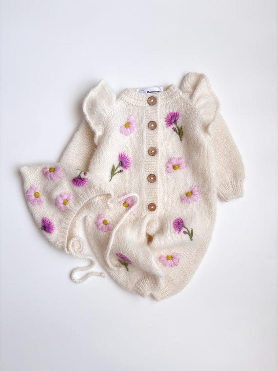 Set of 3 Gift baby Newborn coming home outfit Personalized rompers bonnet booties with embroidery flower for toddler girl Bodysuit heirloom
