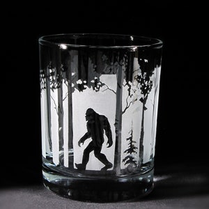 Bigfoot Whiskey Glass Sasquatch Bourbon Tumbler, Old Fashioned Rocks Glass with Big Foot