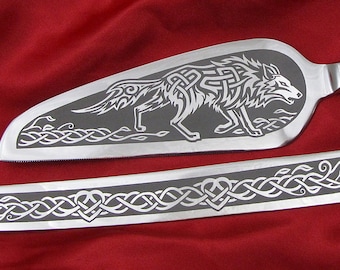 Personalized Cake Server and Knife Set Celtic or Nordic Wolf for Viking Wedding, Norse Wedding Decorations, Table Settings, Dire Wolf