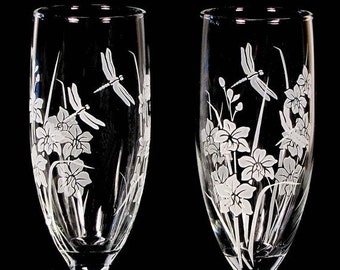 2 Personalized Wedding Champagne Flutes Dragonfly and Orchid Engraved Gift for Couple