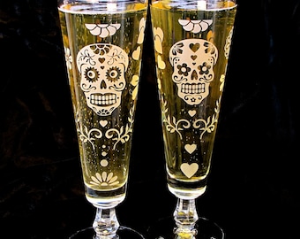 2 Day of the Dead Fluted Wedding Glasses, Personalized Sugar Skull Wedding Decor