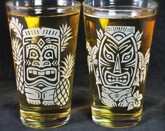 2 Tiki Pint Glasses, Hawaiian Style Gift for Couple, Personalized Etched Glass