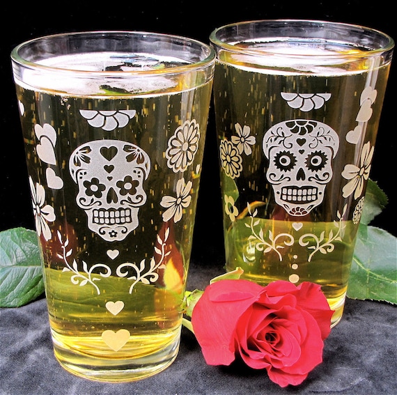 Sugar Skull Tumbler Glass Gift for Couple Mother/'s Day Present Etched Glass Drinking Mixing Glass 2 Day of the Dead Pint Glasses