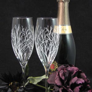 2 Winter Tree Branches Champagne Flutes Engraved Gift for Bride & Groom, Personalized Wedding Present for Couple