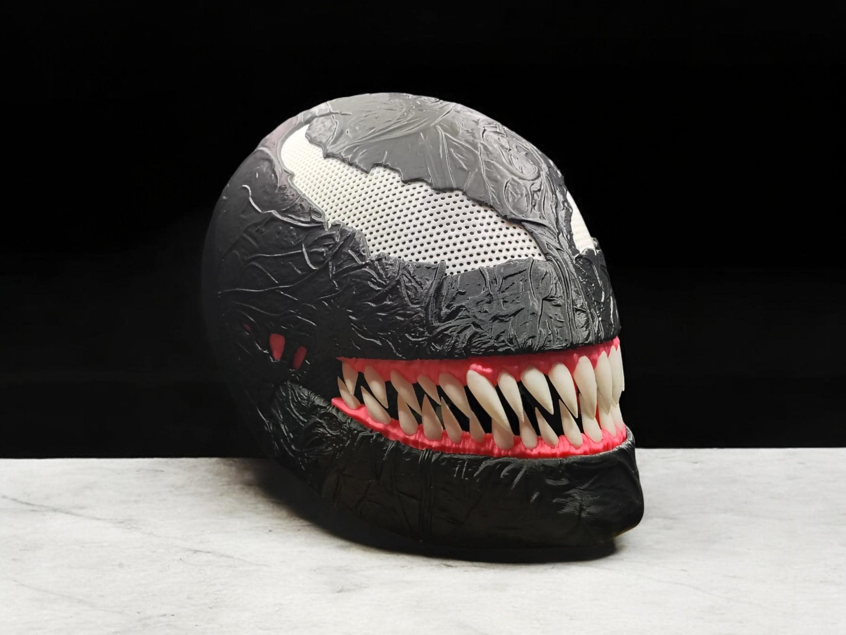 【ブラックスパイダーマン】新品 シンビオート ヴェノム マスク ヘルメット ブラックスパイダーマン】新品 シンビオート ヴェノム マスク