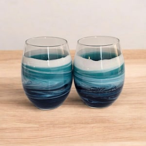 Epoxy Resin Stemless Wine Glasses Set: Beach Coastal Decor