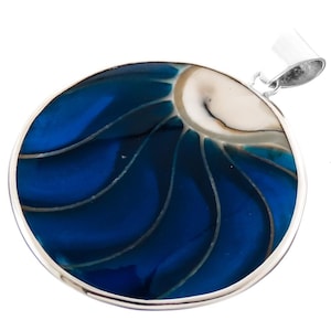 2 3/16&quot; Round Blue Nautilus Shell 925 Sterling Silver Pendant