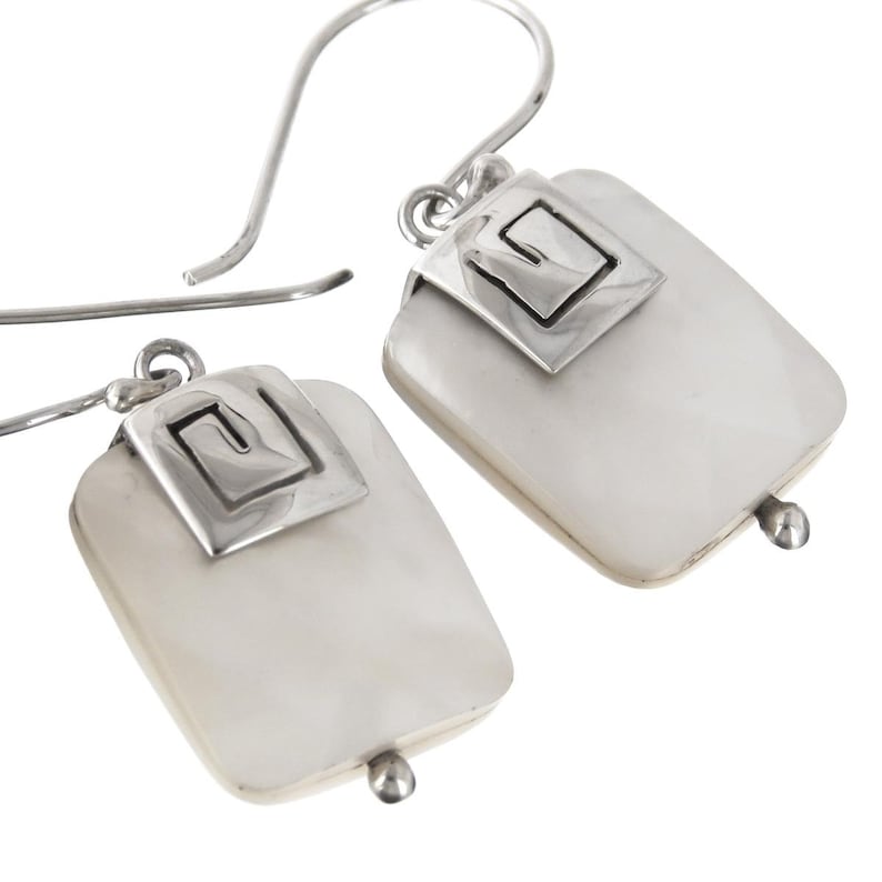58 White Mother Of Pearl Shell 925 Sterling Silver Earrings