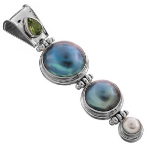 2&quot; Lavish Pacific Ocean Cultured Mabe Pearl Peridot 925 Sterling Silver Pendant