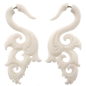 1 1/2&quot; Fake Gauge White Bison Bone Fern Flower Hand Carving Post Earrings