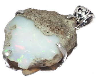 Äkta etiopisk opal i grov färg, flashigt 925 sterlingsilverhänge, 3,8 cm