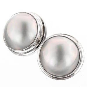 11/16&quot; Pacific 15mm White Mabe Half Pearl 925 Sterling Silver Clip-on Earrings