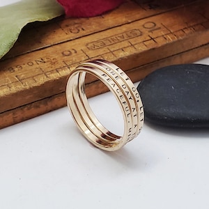 Bague superposable personnalisée en or massif 14 carats