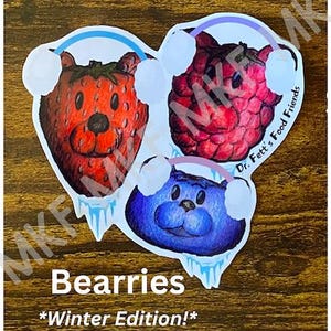LES BEARRIES_*Édition hivernale*_Dr. Fett's Food Friends [Combinaison d'animaux faits main, jeu de mots sur la nourriture, nutrition, art de fruits et légumes, cadeaux]