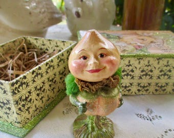 Katherine's Collection Retired Onion Bulb Figurine Table Top Original Box