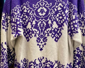 Vintage 80’s Variations brand, winter holiday sweater size Medium.